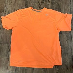 Nike Dri Fit T-Shirt - Neon Orange XL